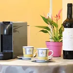 Eber - Independent 1 & 2 Bedroom Apartments, Pool, Air Con, Fast Wi-fi, Near Old Town Of And Beaches
