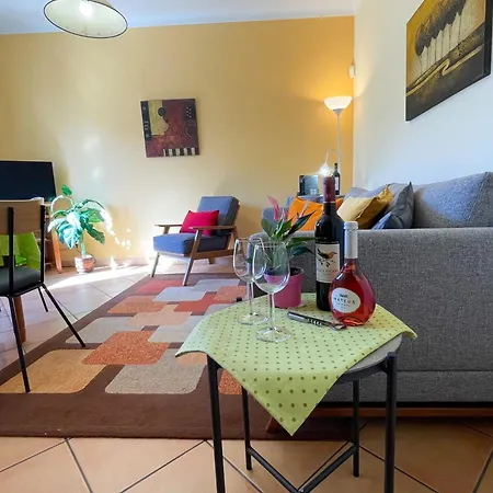 شقة Eber - Independent 1 & 2 Bedroom Apartments, Pool, Air Con, Fast Wi-fi, Near Old Town Of And Beaches البوفيرا