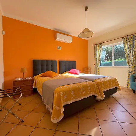 Apartment Eber - Independent 1 & 2 Bedroom Apartments, Pool, Air Con, Fast Wi-fi, Near Old Town Of And Beaches *