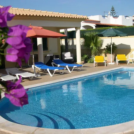 Eber - Independent 1 & 2 Bedroom Apartments, Pool, Air Con, Fast Wi-fi, Near Old Town Of And Beaches Albufeira