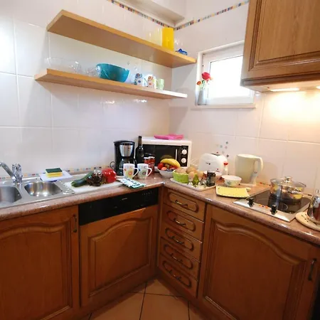 Eber - Independent 1 & 2 Bedroom Apartments, Pool, Air Con, Fast Wi-fi, Near Old Town Of And Beaches Appartement Albufeira