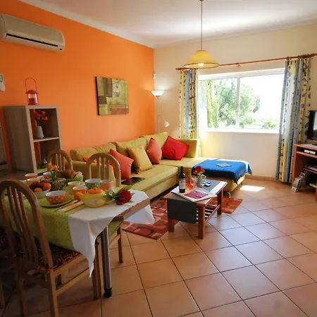 Eber - Independent 1 & 2 Bedroom Apartments, Pool, Air Con, Fast Wi-fi, Near Old Town Of And Beaches Appartement Albufeira