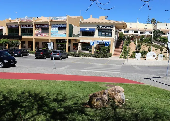 Eber - Independent 1 & 2 Bedroom Apartments, Pool, Air Con, Fast Wi-fi, Near Old Town Of And Beaches *