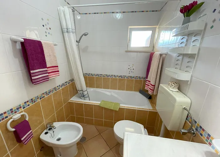 Eber - Independent 1 & 2 Bedroom Apartments, Pool, Air Con, Fast Wi-fi, Near Old Town Of And Beaches 아파트 *