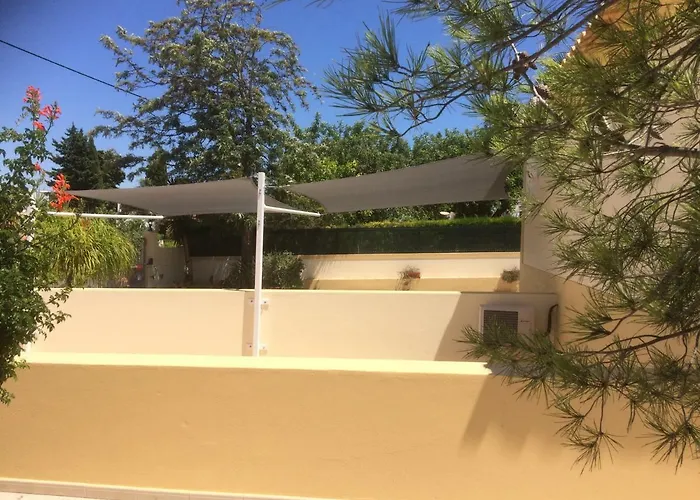 Eber - Independent 1 & 2 Bedroom Apartments, Pool, Air Con, Fast Wi-fi, Near Old Town Of And Beaches 아파트 알부페이라