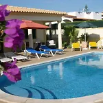 Eber - Independent 1 & 2 Bedroom Apartments, Pool, Air Con, Fast Wi-fi, Near Old Town Of And Beaches Албуфейра